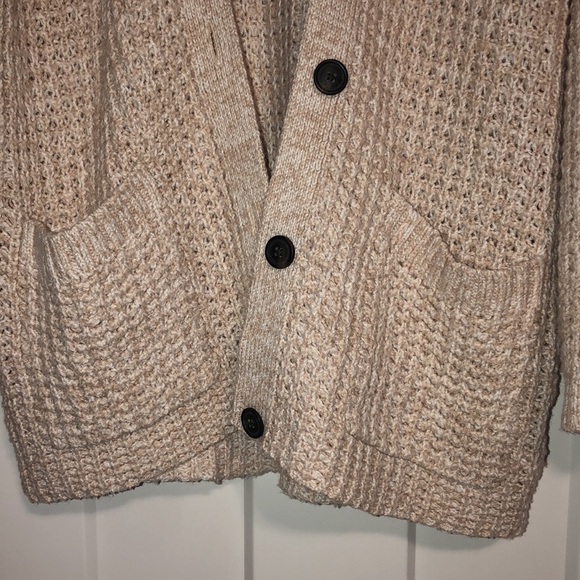 American Eagle Cardigan - Picture 5 of 7